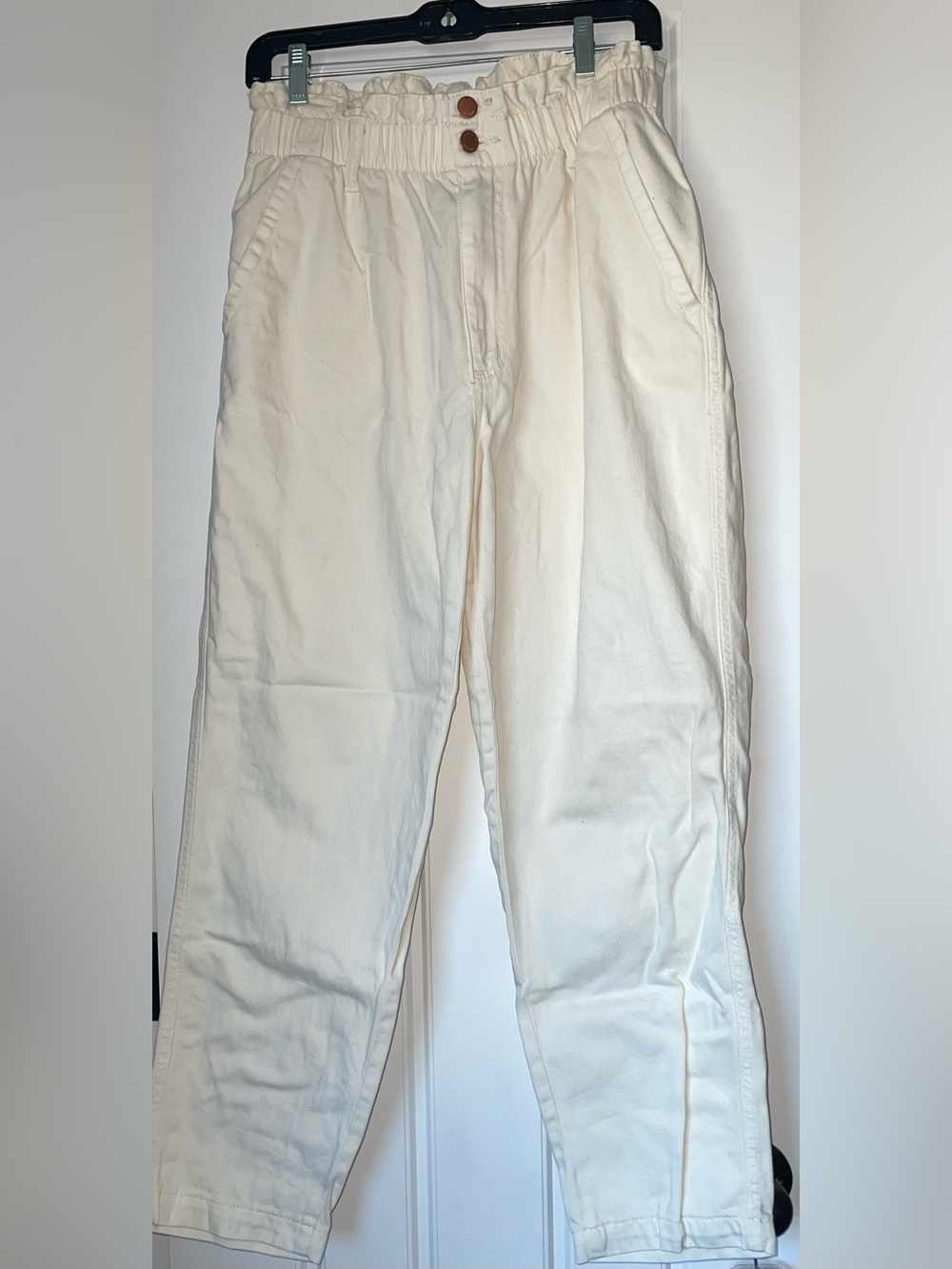 Universal Thread Cream Paperbag Waist Pants